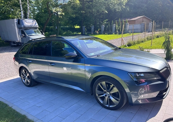 Skoda Superb cena 86100 przebieg: 131000, rok produkcji 2017 z Leśna małe 92